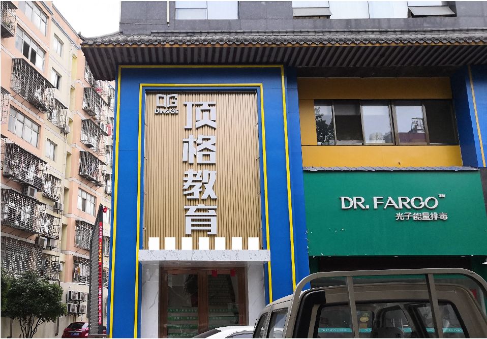 潼南区门头设计要符合门店特色。