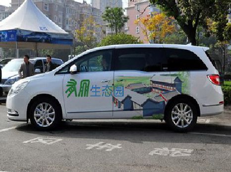 潼南区户外车贴喷绘如何保持效果?